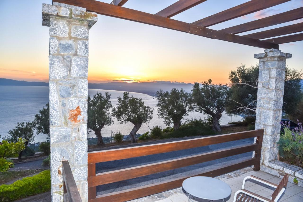 Ryalos Villas كالاماتا المظهر الخارجي الصورة