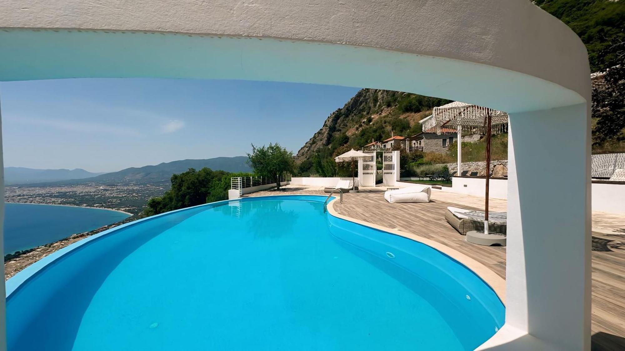 Ryalos Villas كالاماتا المظهر الخارجي الصورة
